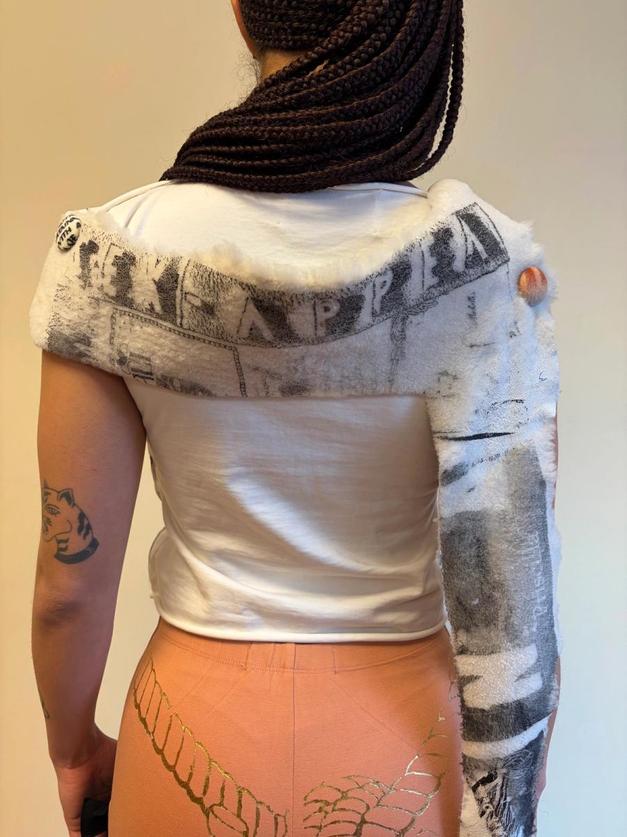 NANA Detachable Fur Tee 2 product image