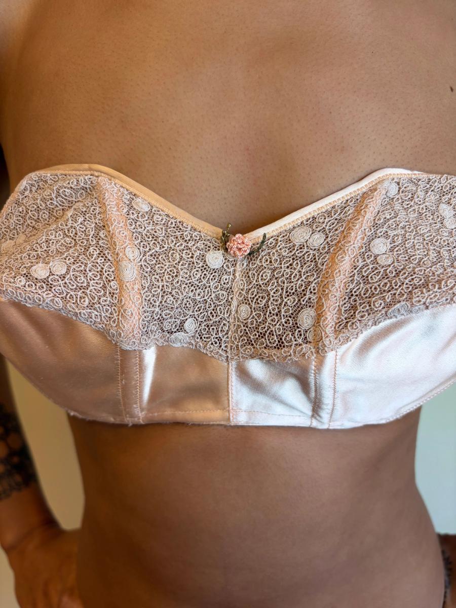 1940s "Felina" Cathedral Strapless Bra  product image