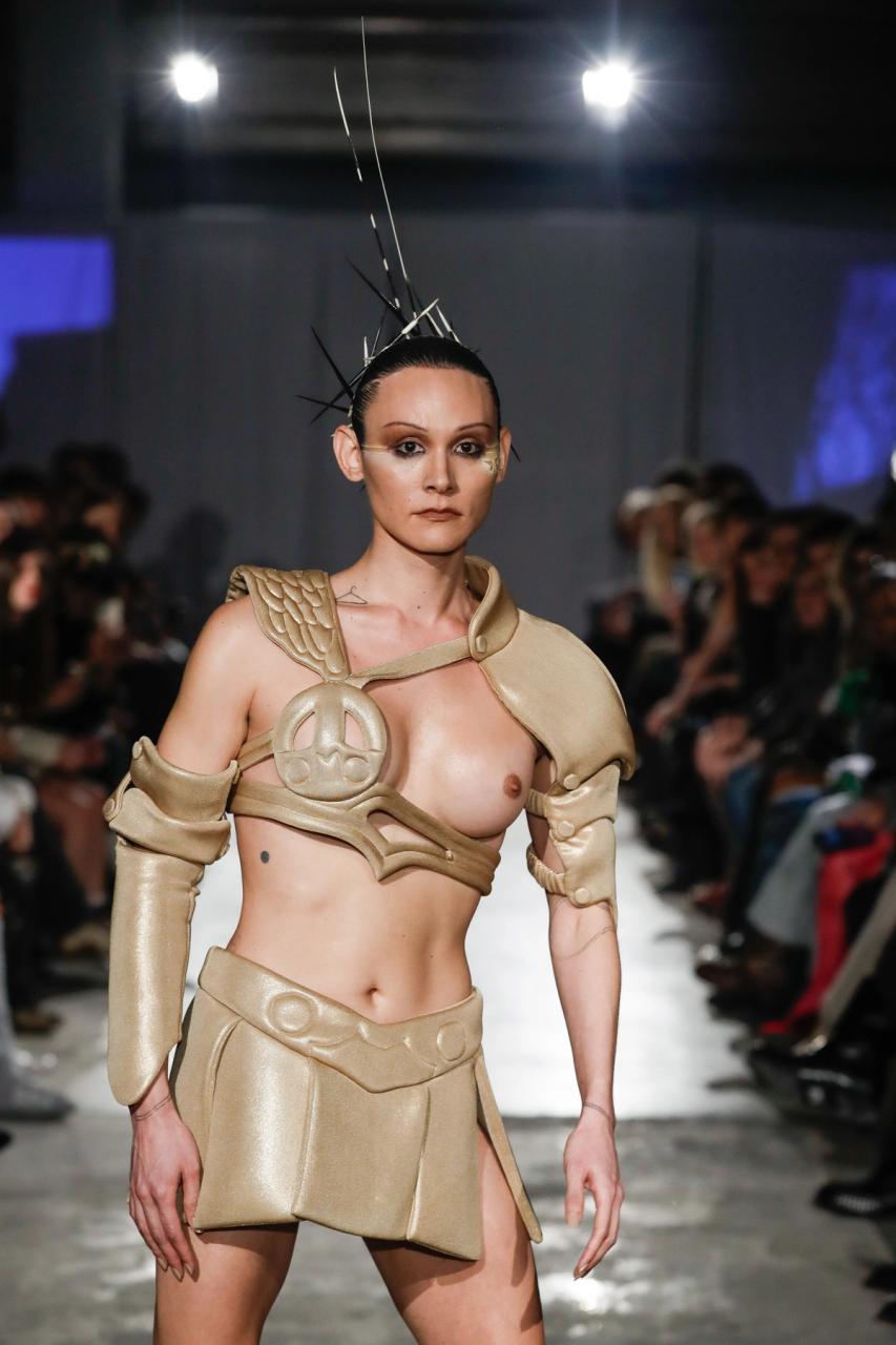 Collection 007 - ENFER look