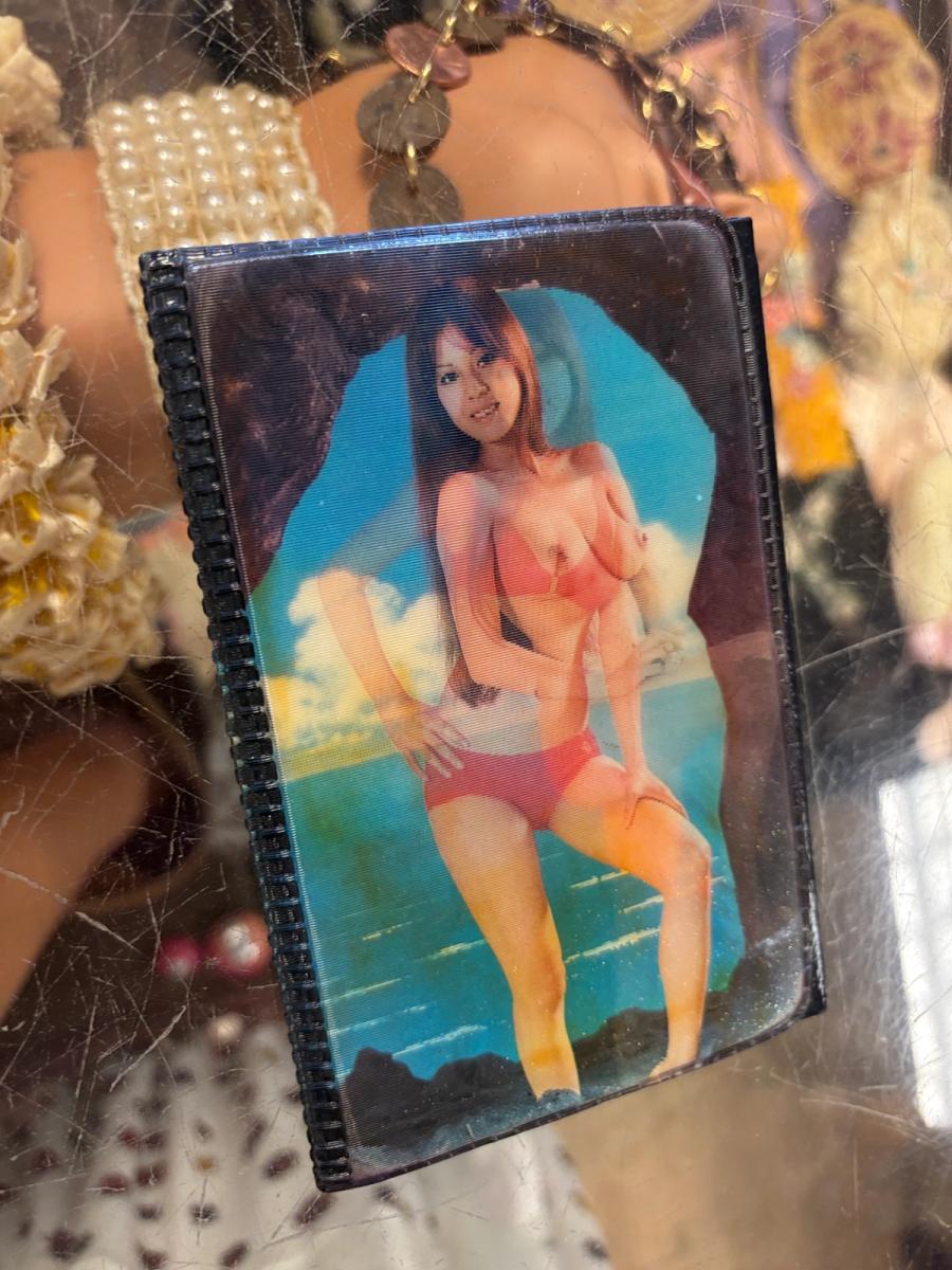 Vintage Lenticular Bikini Girl Wallet product image