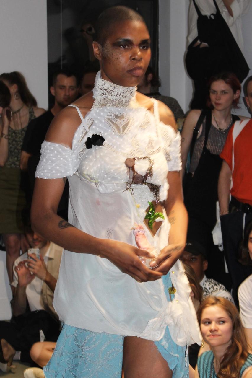 Collection 004 - Mew+ look