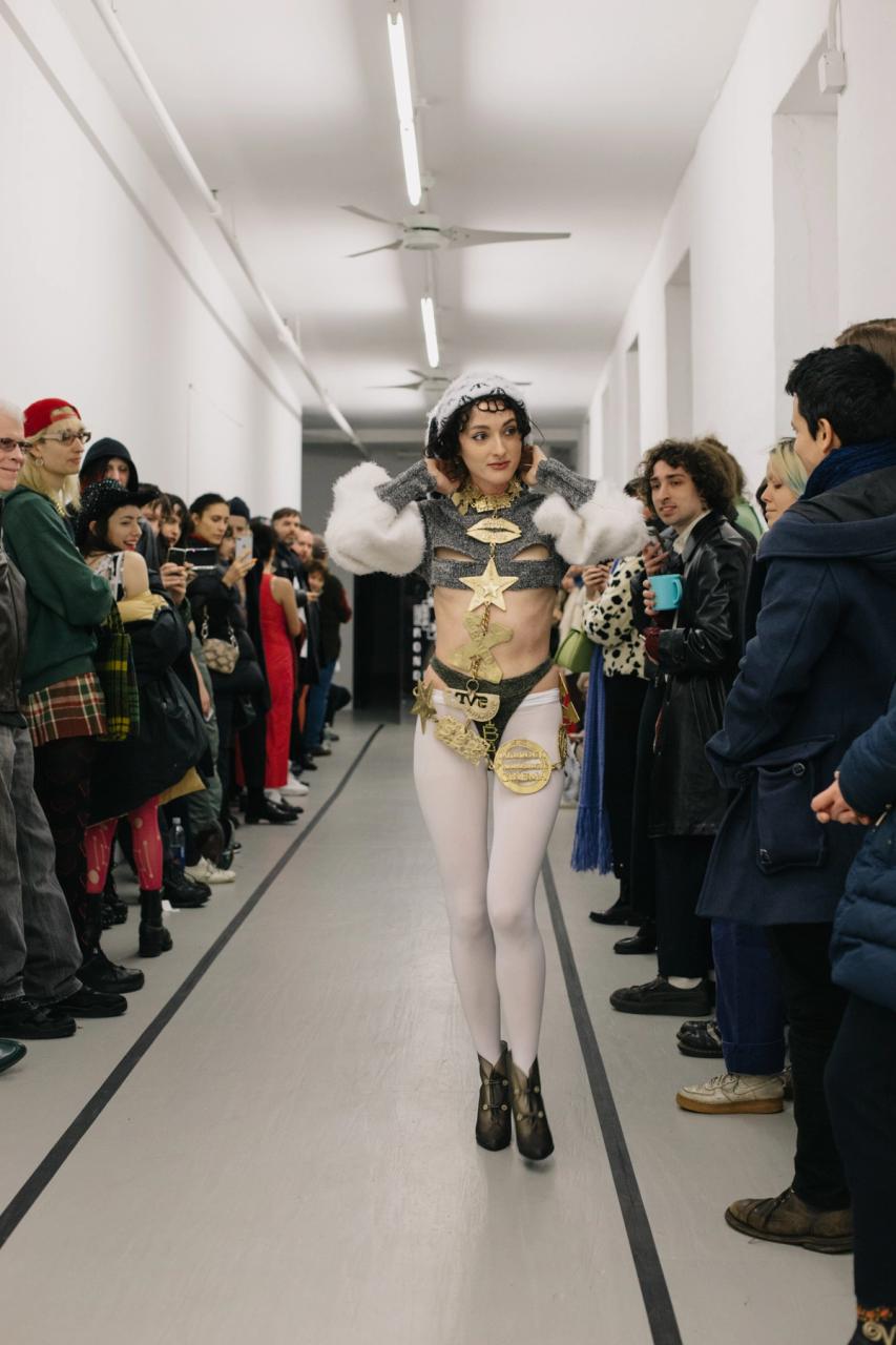 Collection 006 - SEZX look