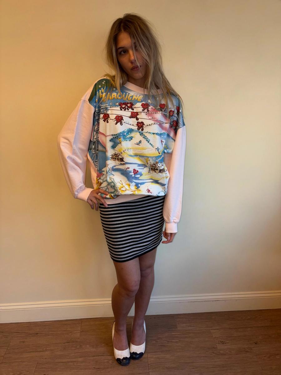 80s Lily Farouche Ski Slopes with Hearts Sweatshirt product image