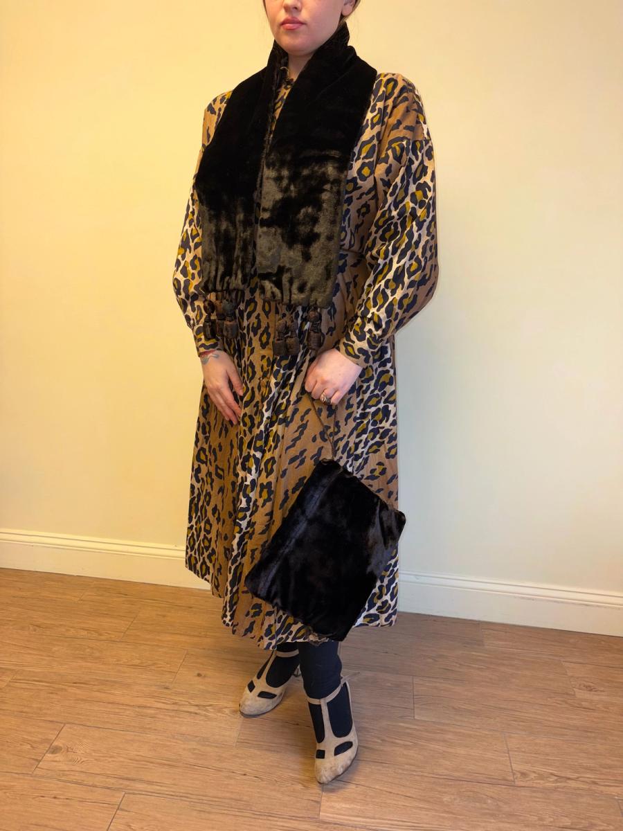 Edwardian Velveteen Scarf and Muff Set product image