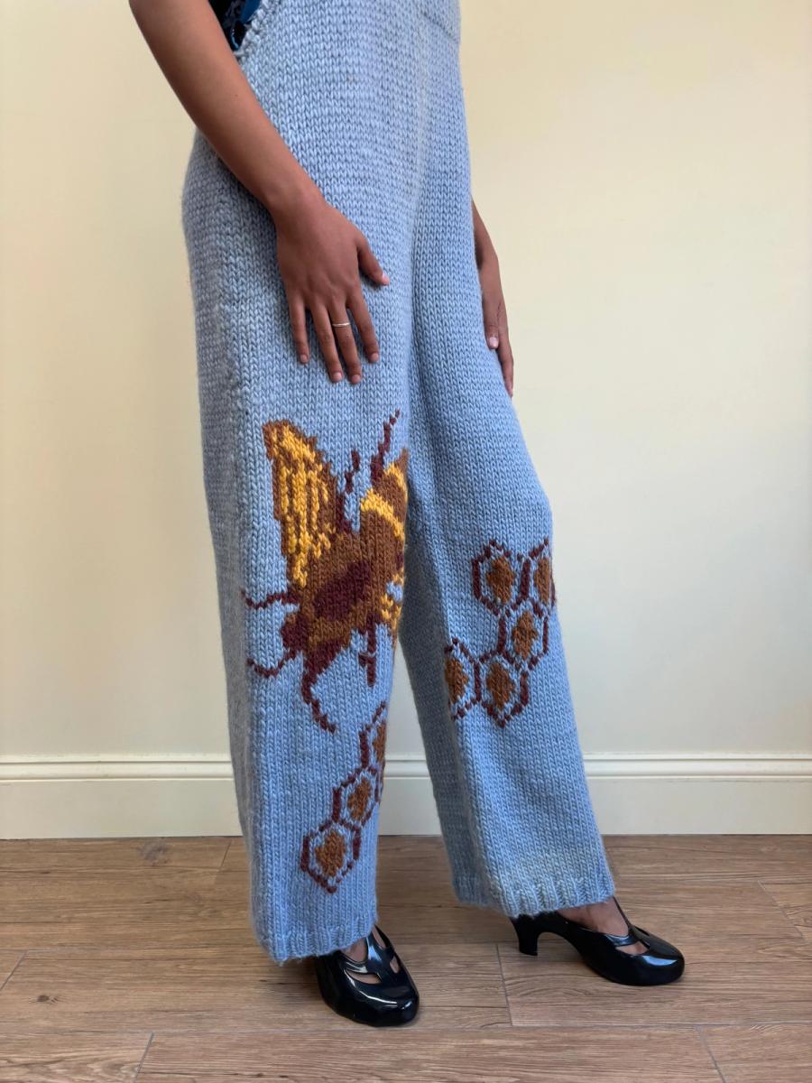 90s Pile of Trash Bee and Honeycomb Knit Jumper product image