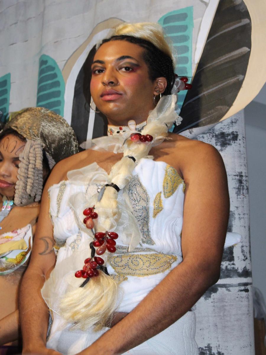 Collection 004 - Mew+ look