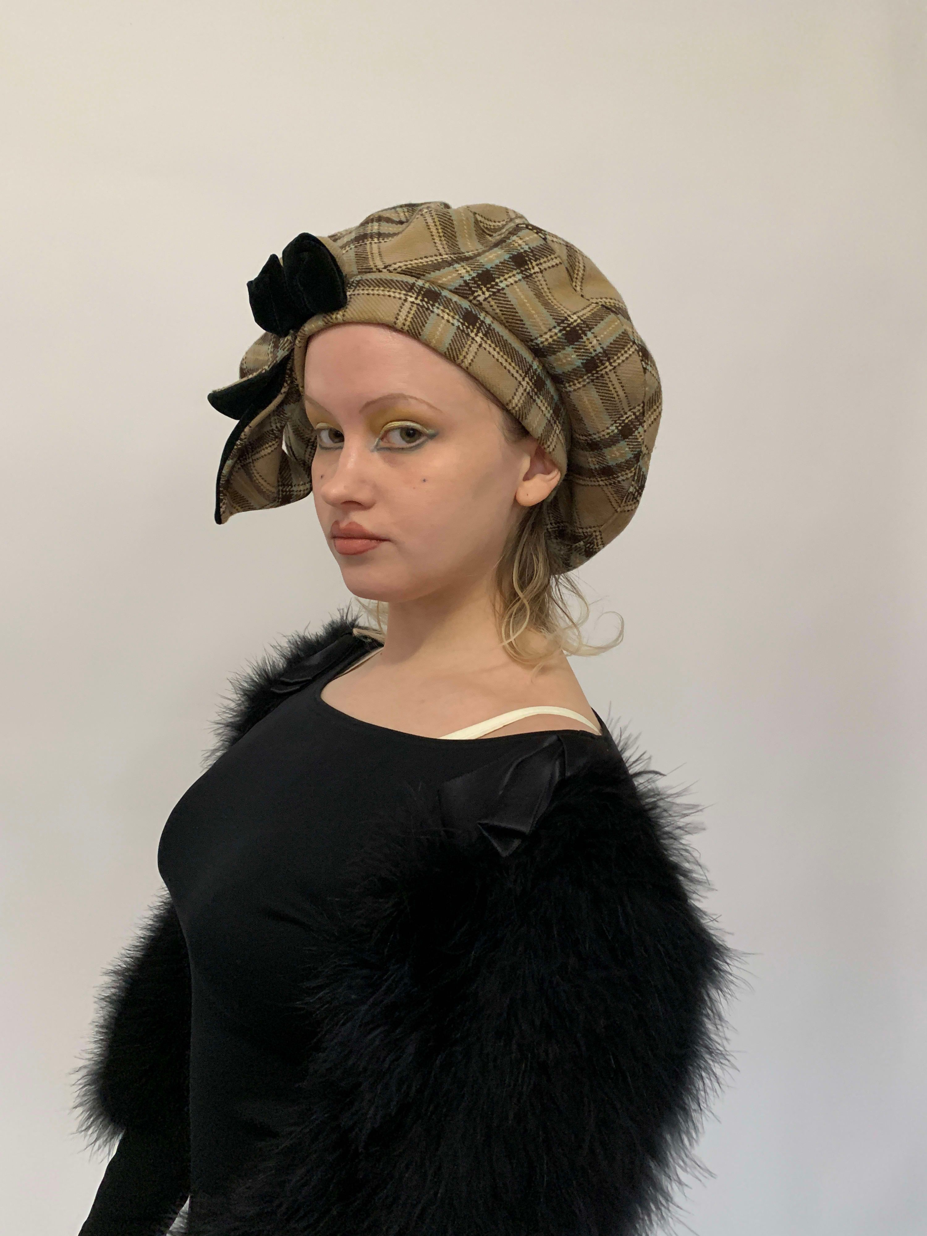 帽子 Vivienne Westwood 90s Orb Check Beret s-l400.jpg