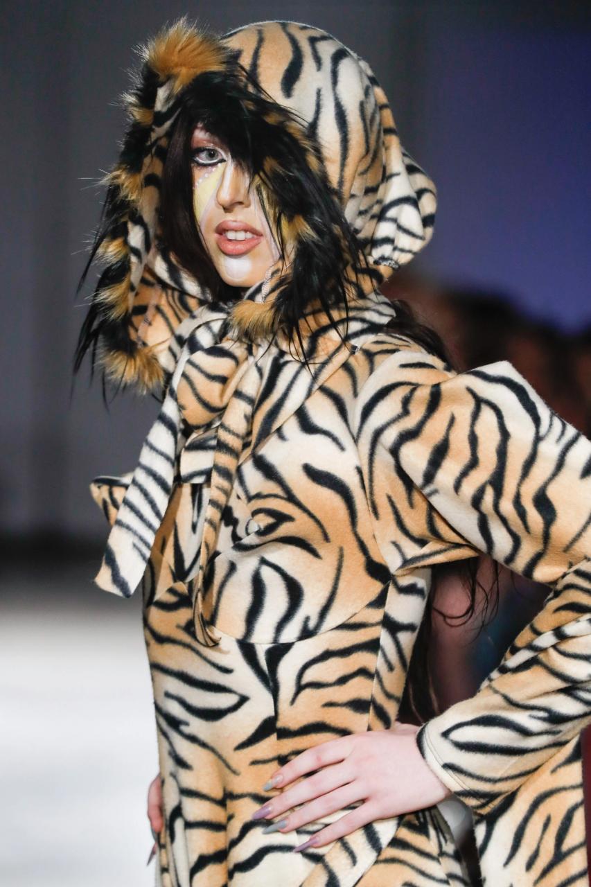 Collection 007 - ENFER look