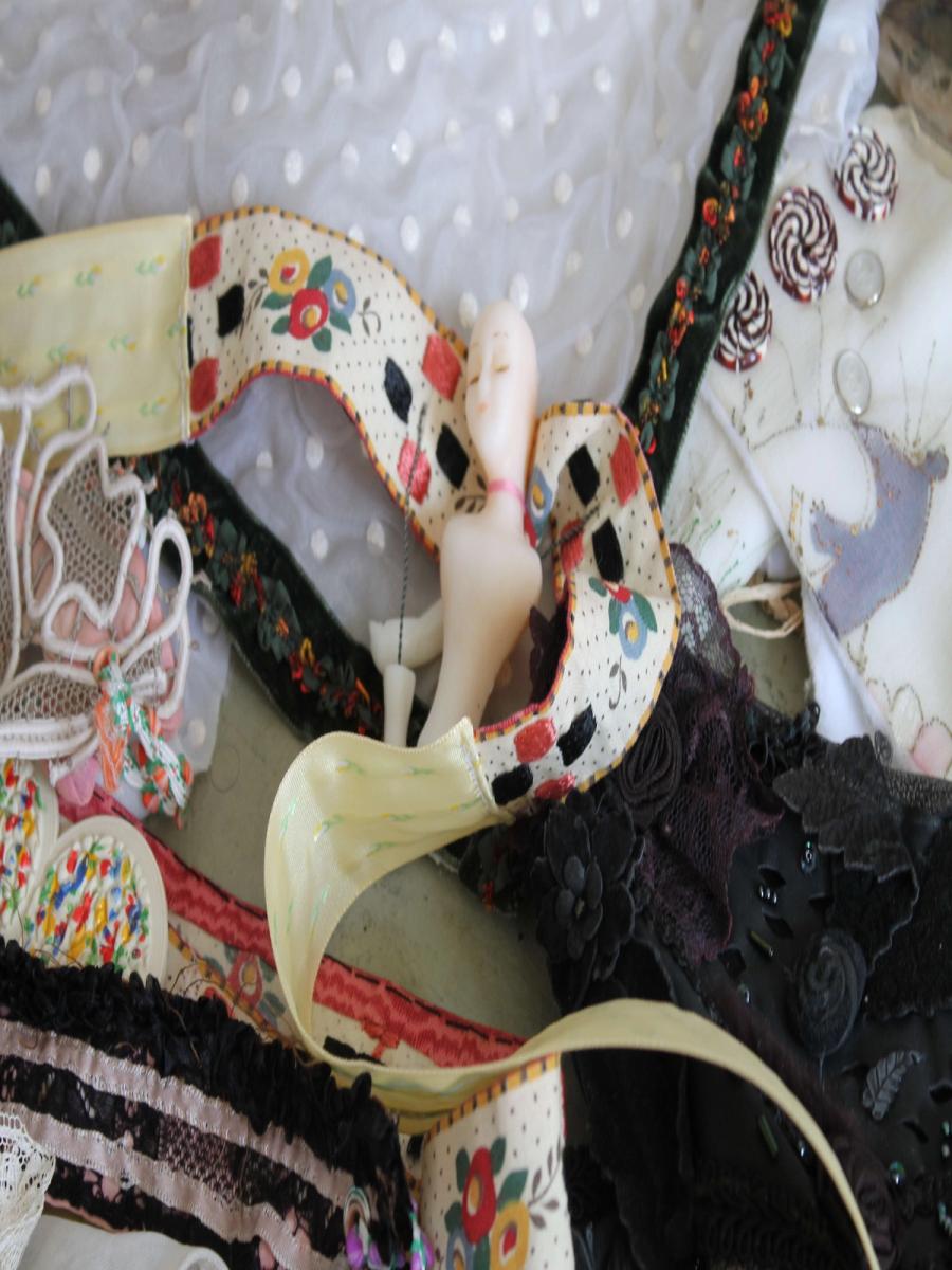 Collection 004 - Mew+ look