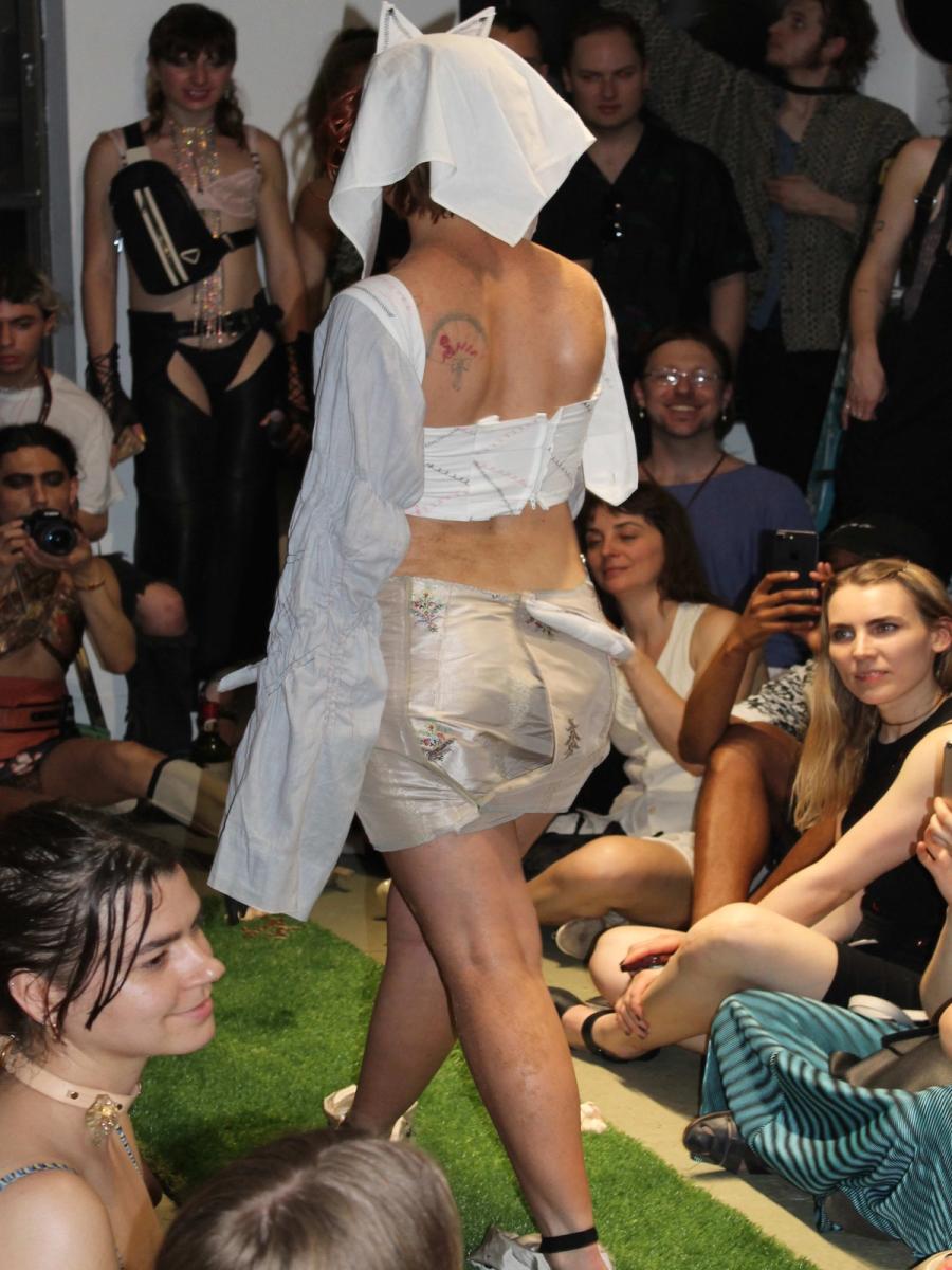 Collection 004 - Mew+ look