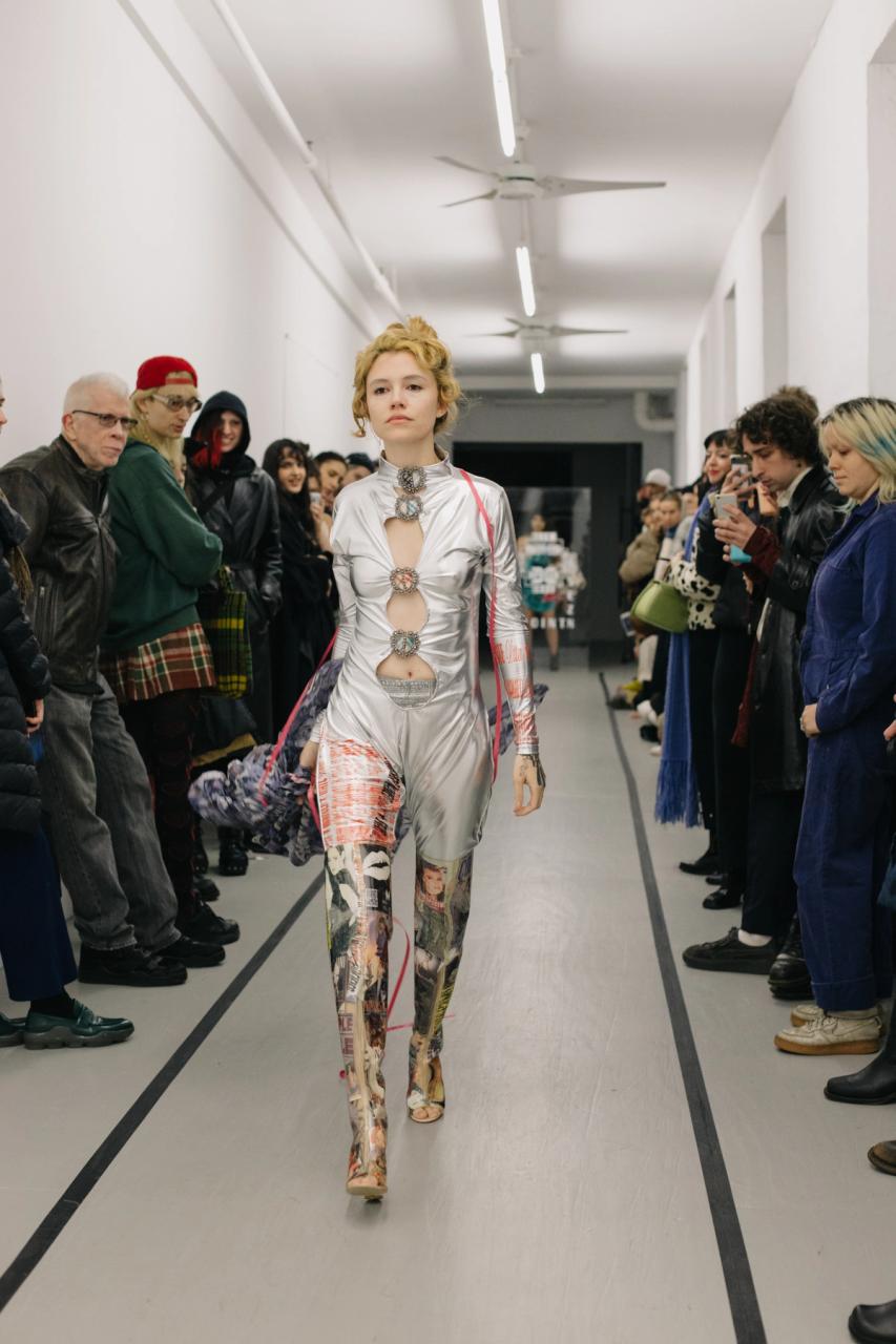 Collection 006 - SEZX look