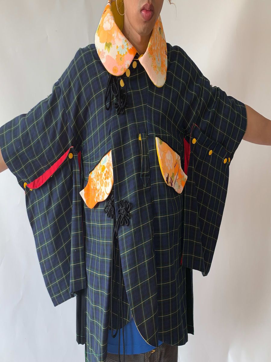 Takuya Angel Plaid Cape  product image