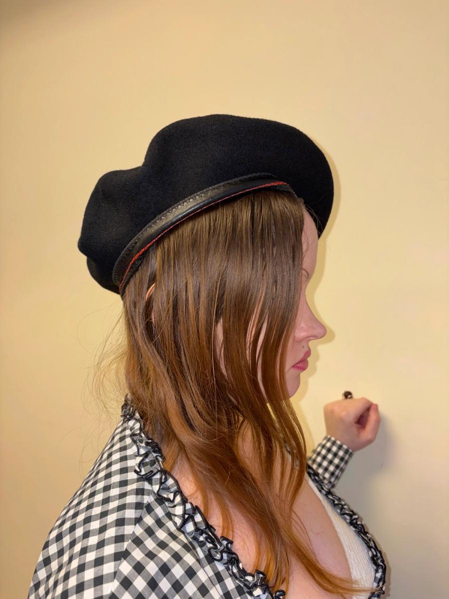 Chantal Thomass Spelled Button "Beret"  product image