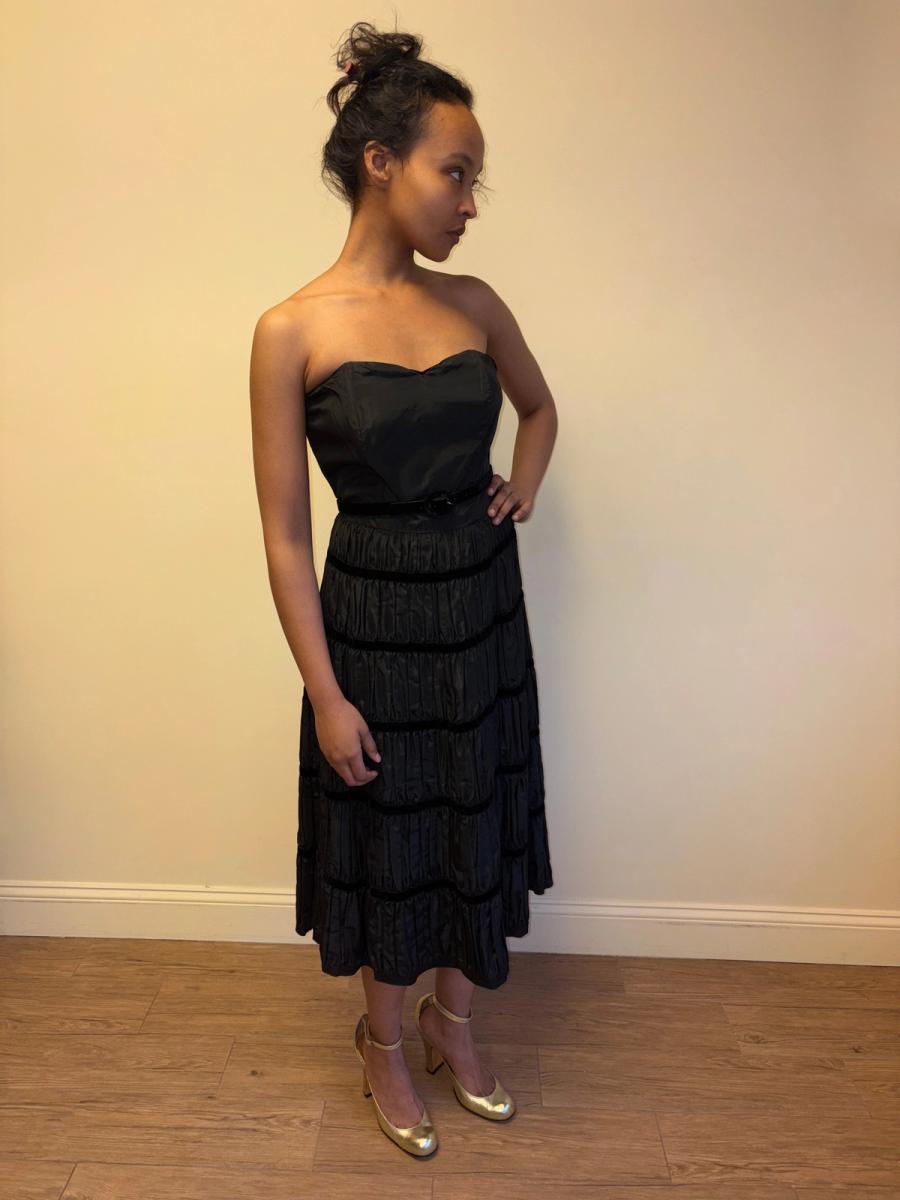 1950s Rembrandt Tiered Dress  product image