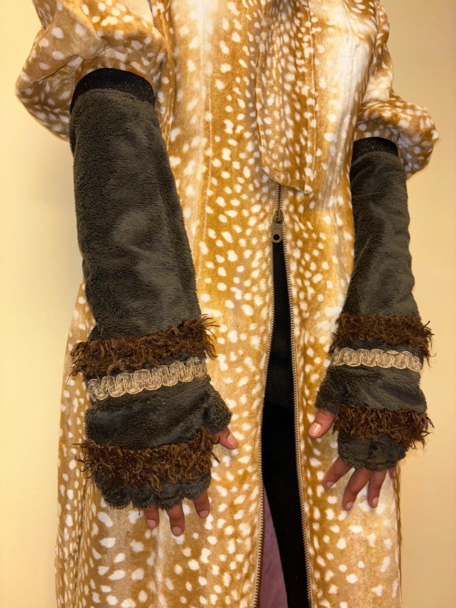 Malko Malka Brown Faux Fur Armwarmers product image