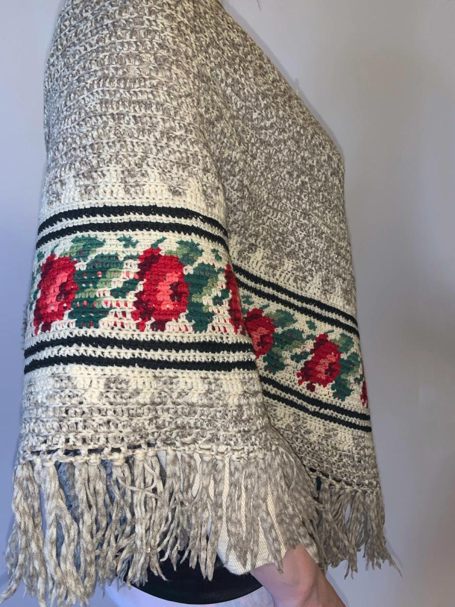 Victorian Rose Knit Shawl product image