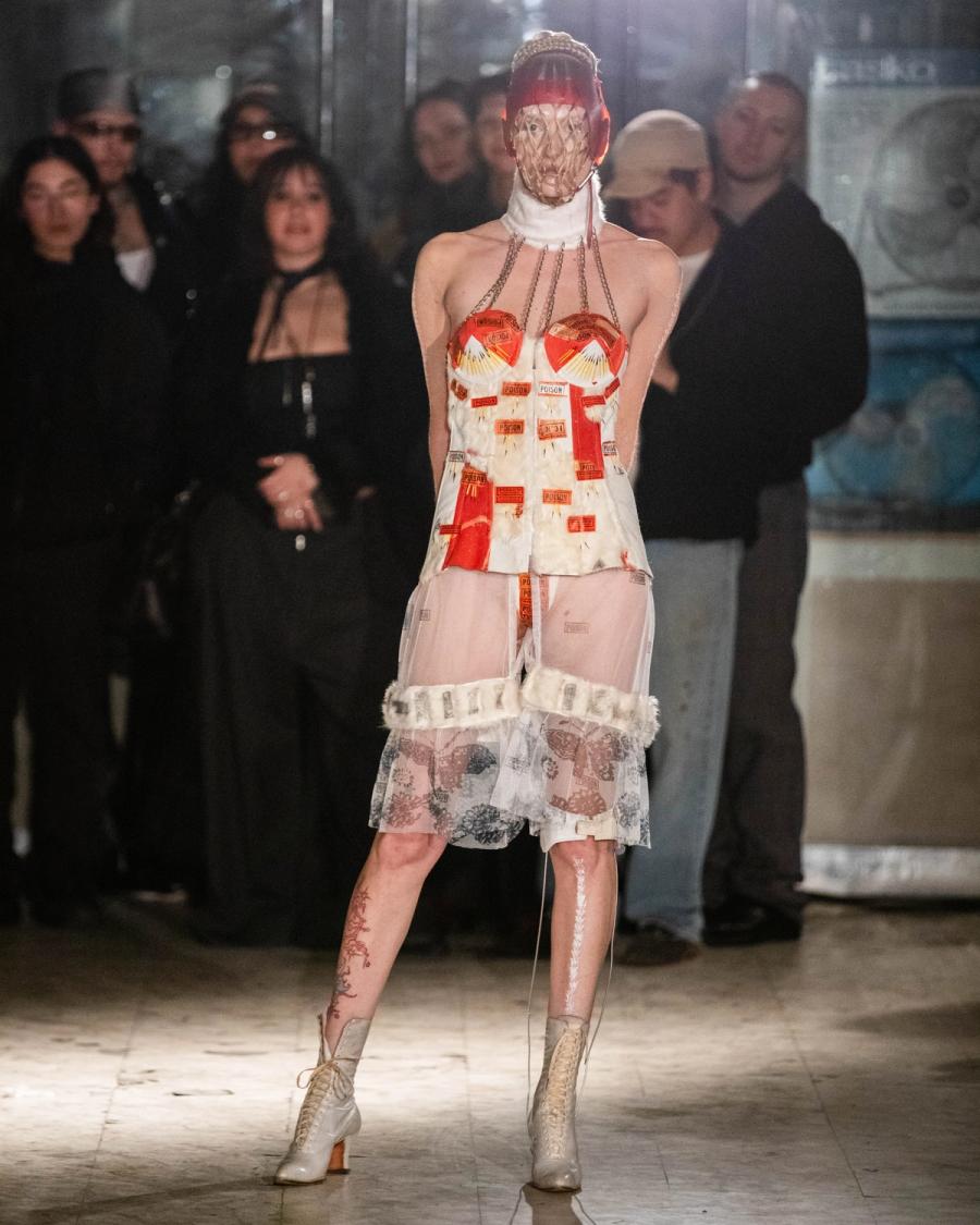 Collection 009 - DEAD CURRENCY look