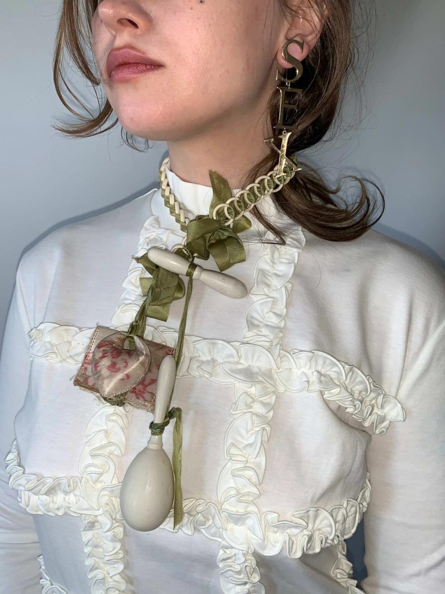 Antique Sewing and Darning Kit product image