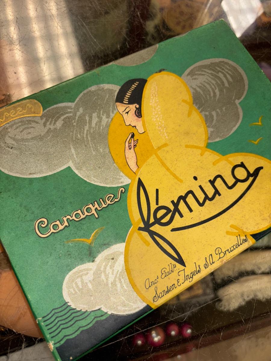 1930s Art Deco Chocolate Box product image
