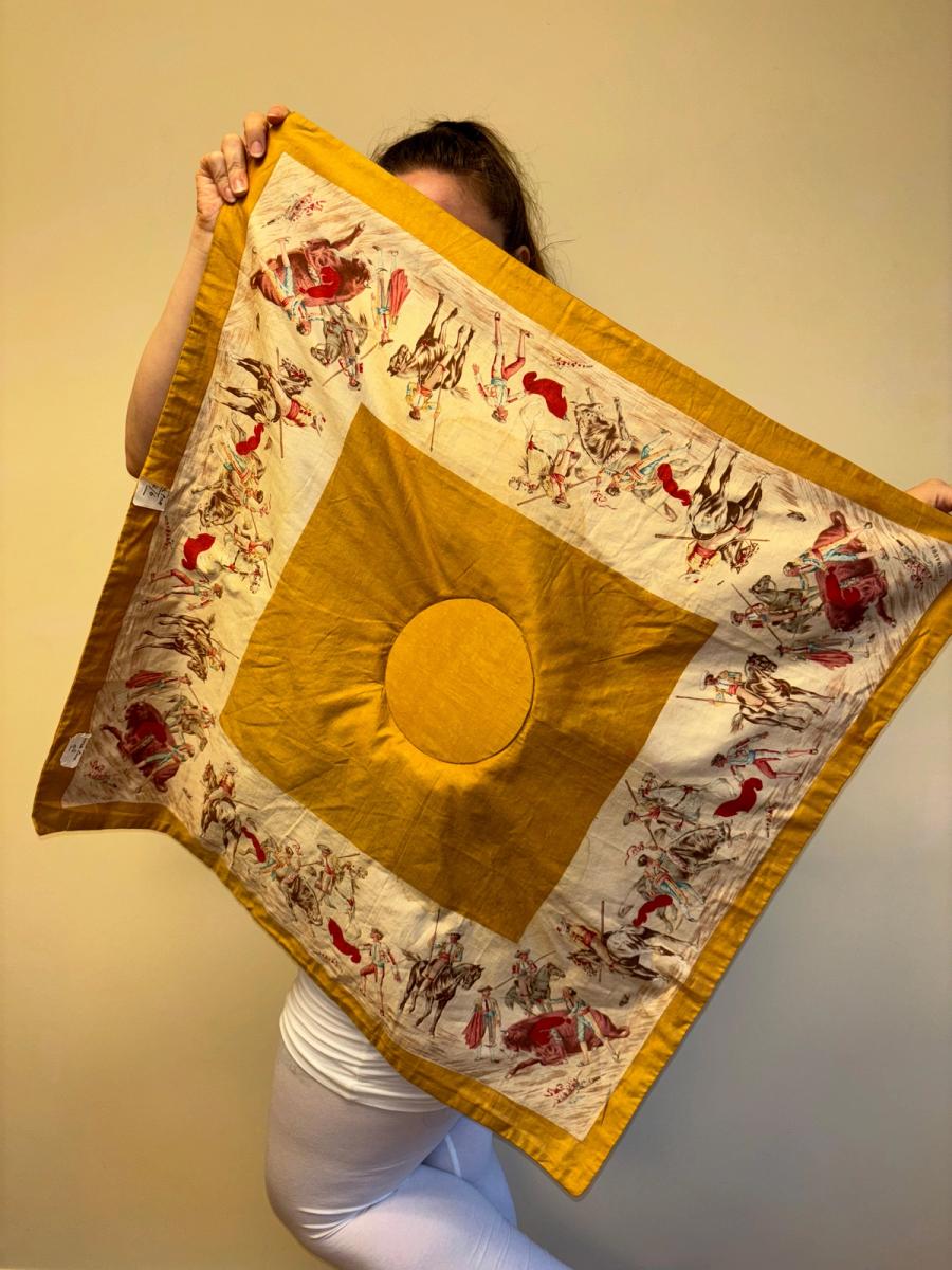 1900 Bull Fighter Reticule product image