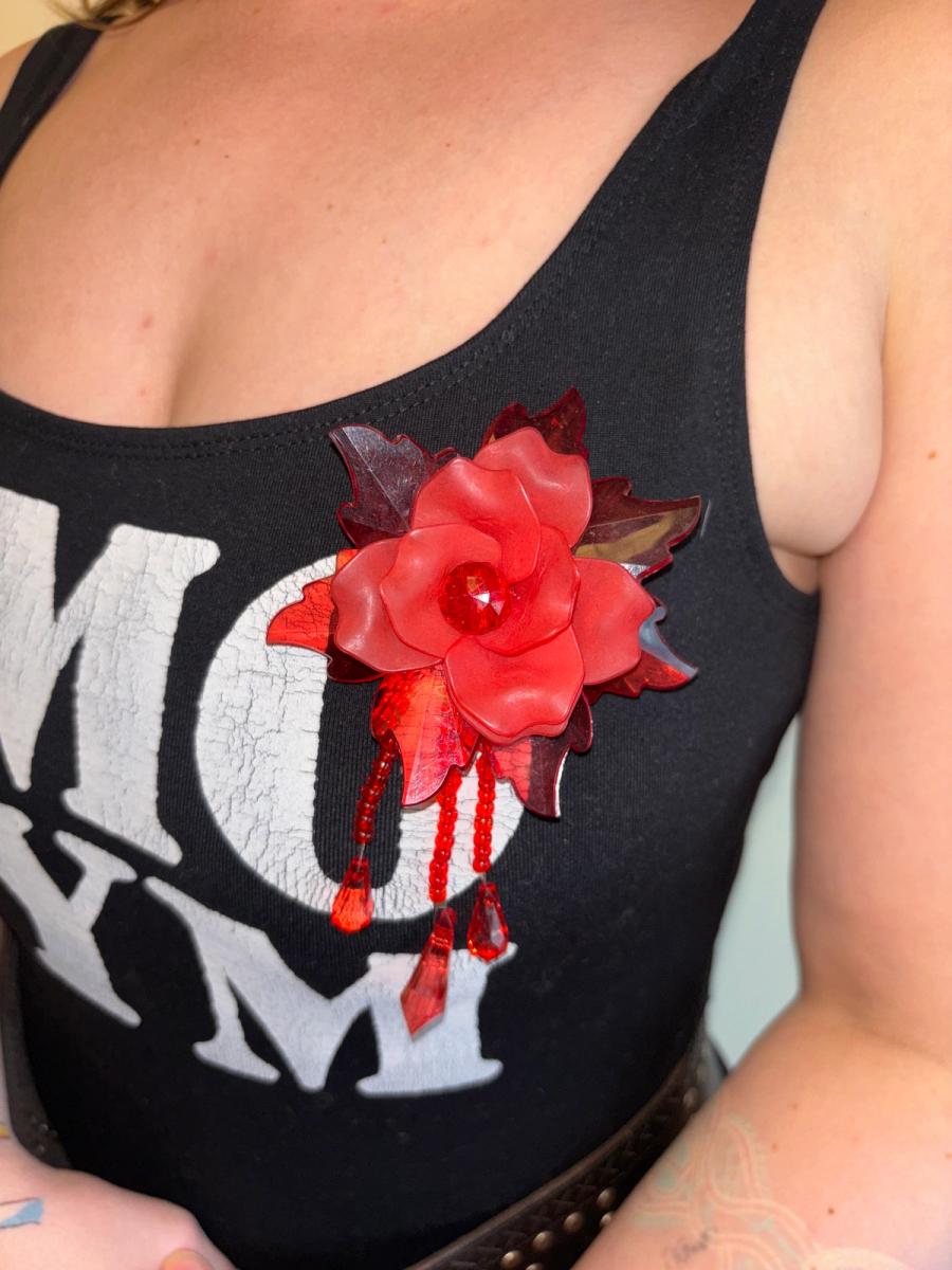 80s Red Flower Brooch product image