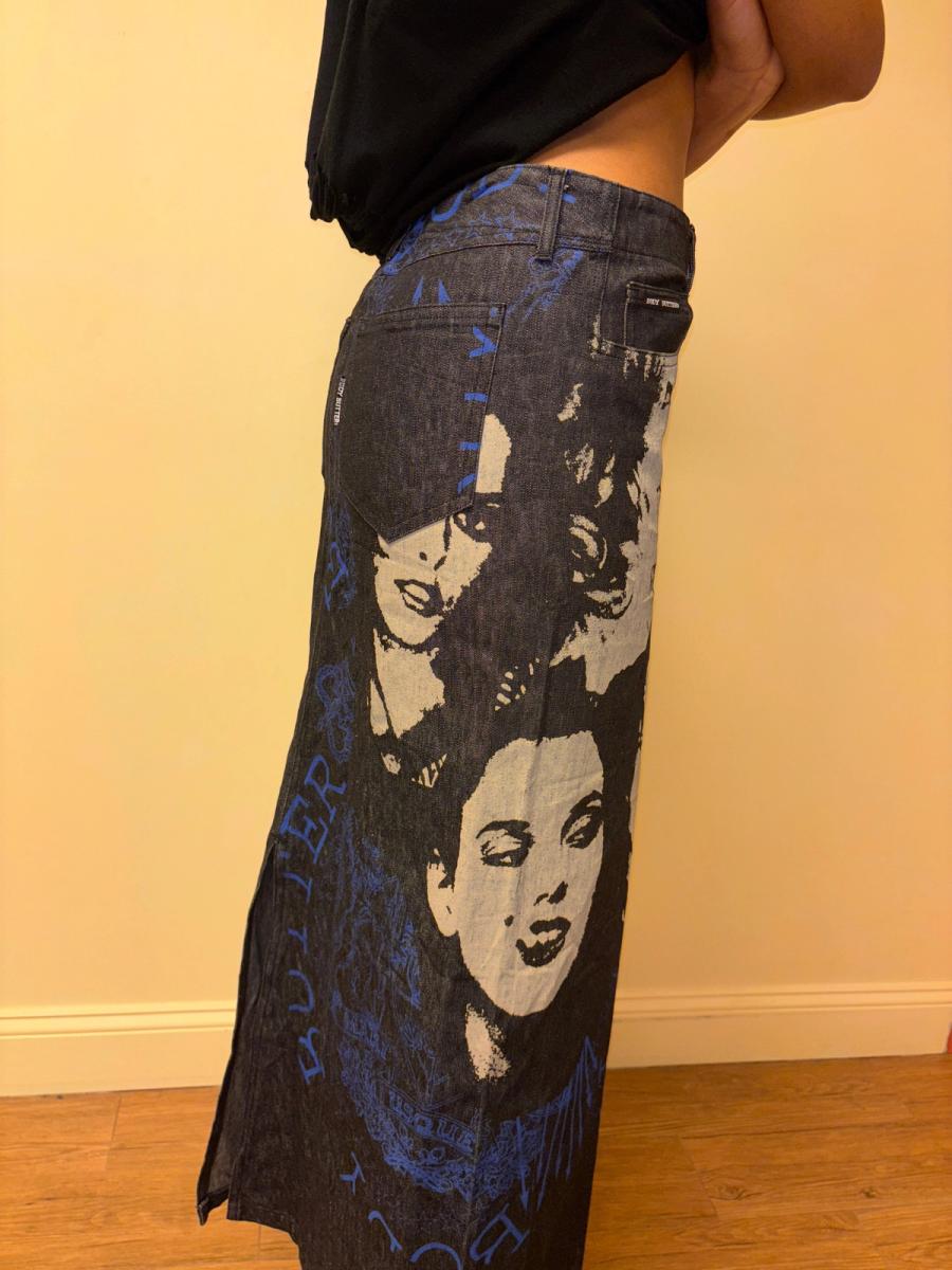 00s Body Butter Portrait Print Skirt product image