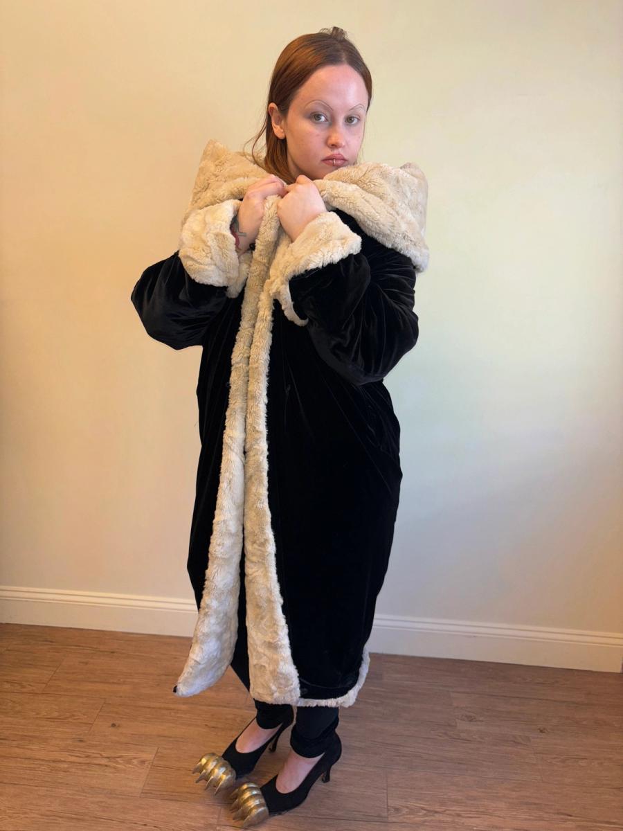 Norma Kamali 1920s- Inspired Velvet Coat product image