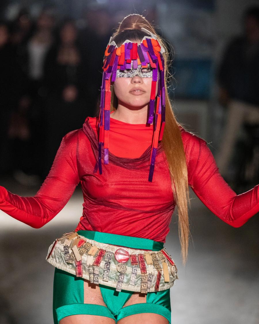 Collection 009 - DEAD CURRENCY look