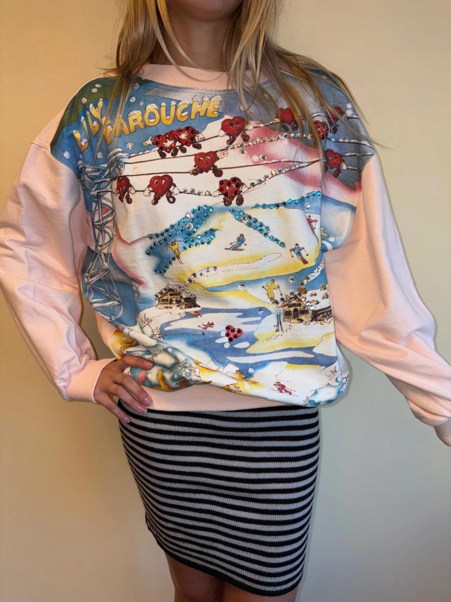 80s Lily Farouche Ski Slopes with Hearts Sweatshirt product image