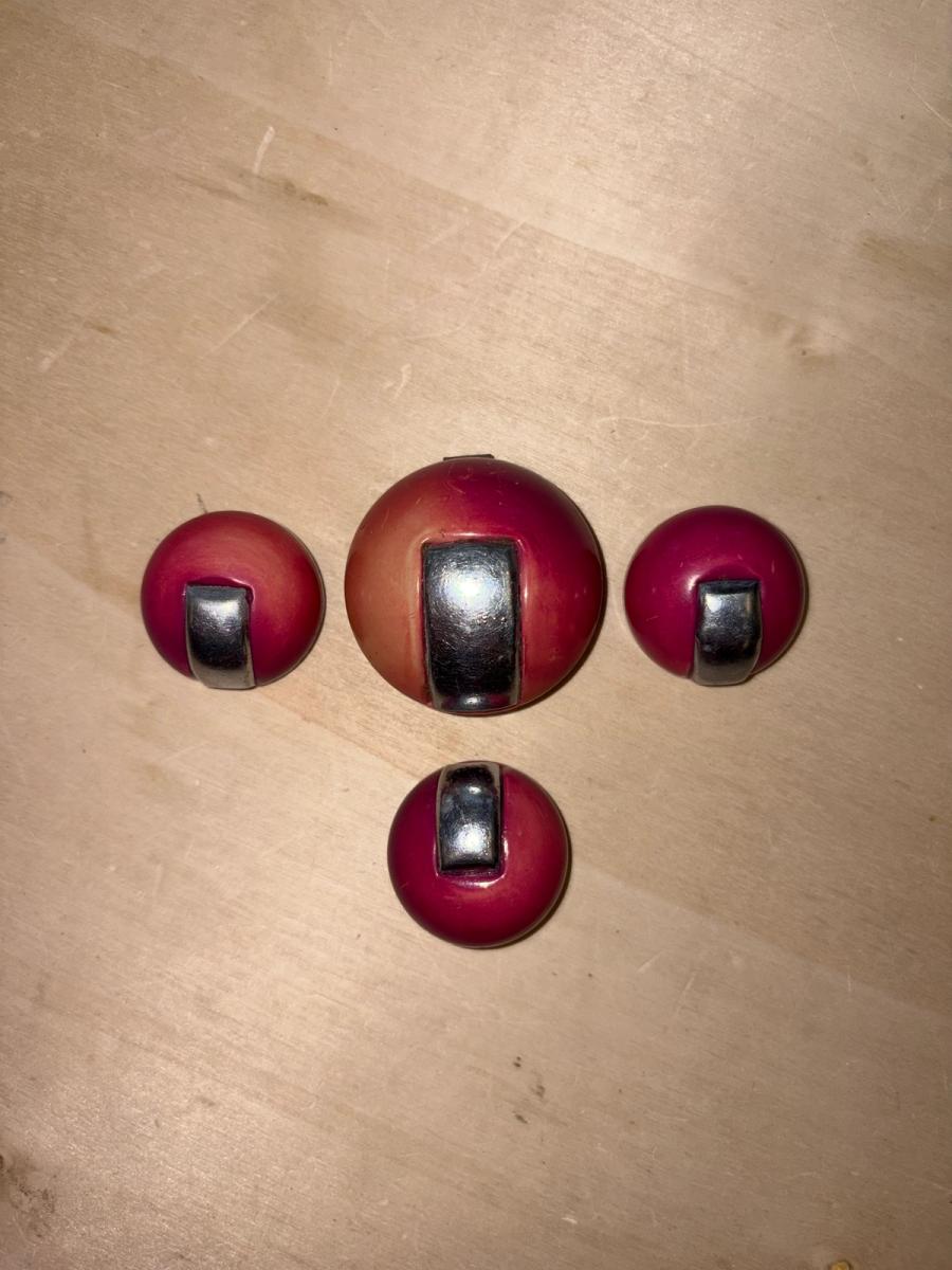 1920s Art Deco Candy-like Buttons product image