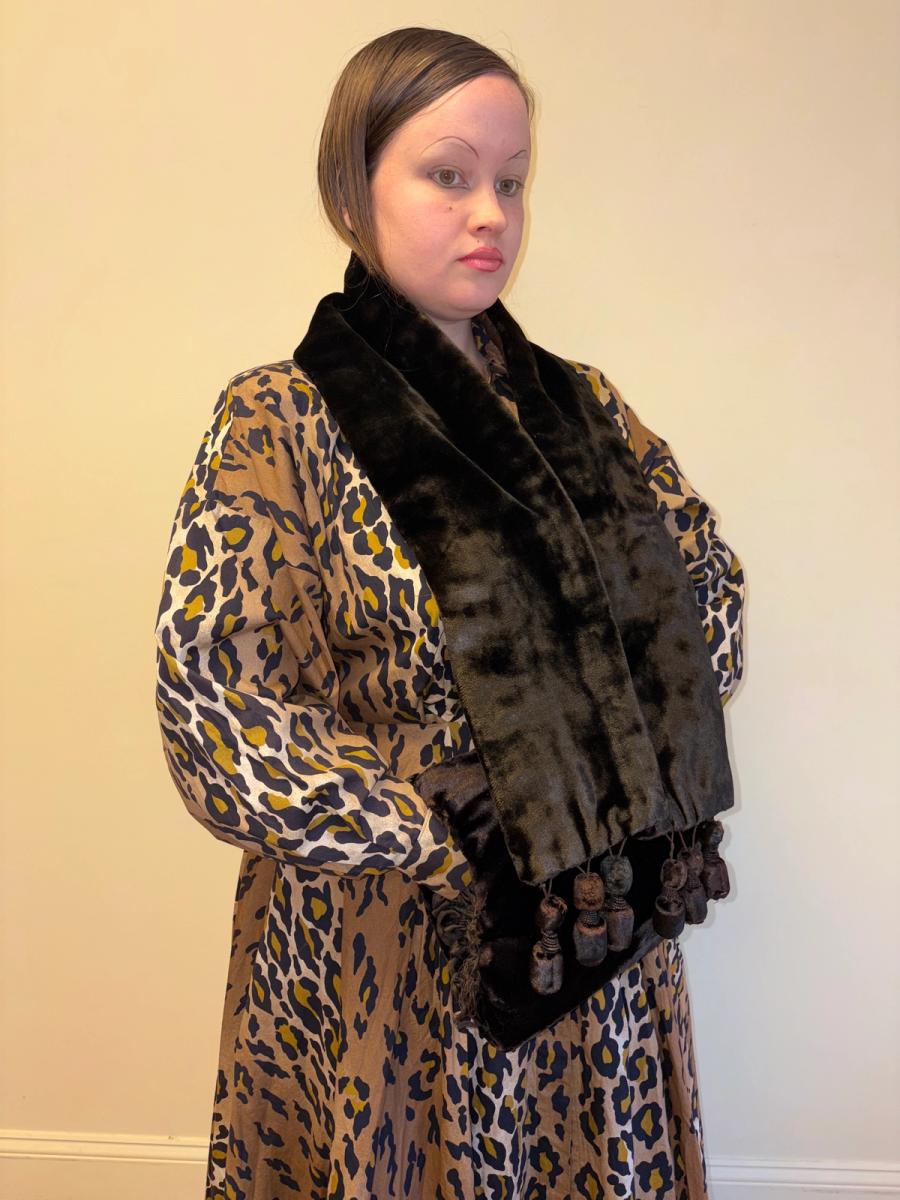 Edwardian Velveteen Scarf and Muff Set product image