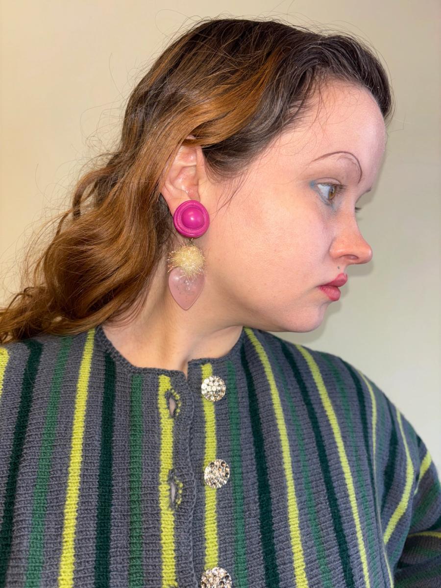 80s Oversized Heart Earrings product image