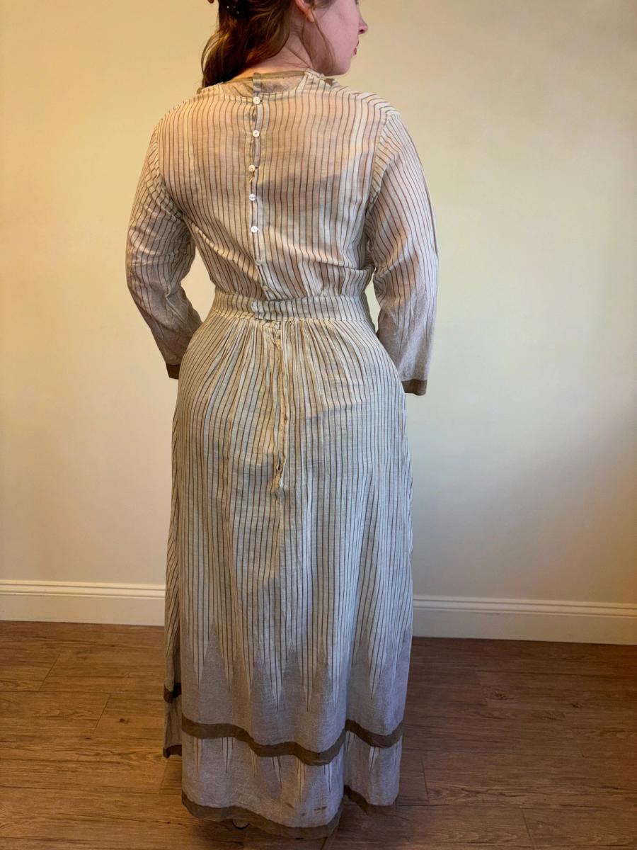 Edwardian Striped Dress Vermicular Print product image
