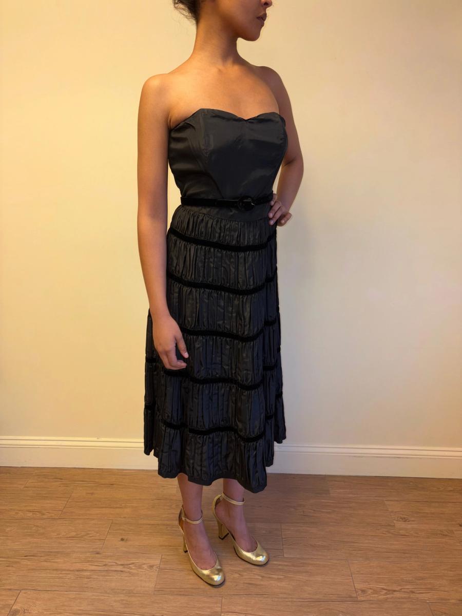 1950s Rembrandt Tiered Dress product image