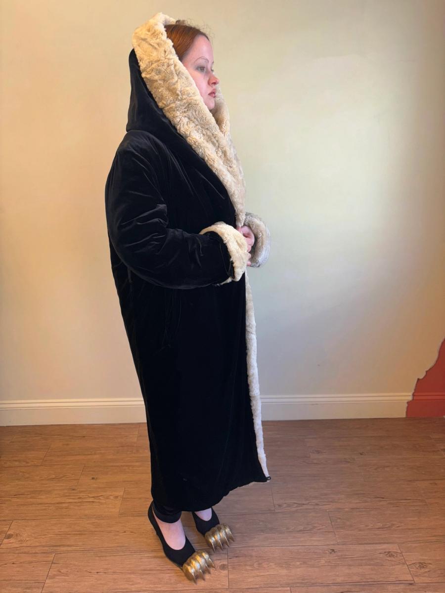 Norma Kamali 1920s- Inspired Velvet Coat product image