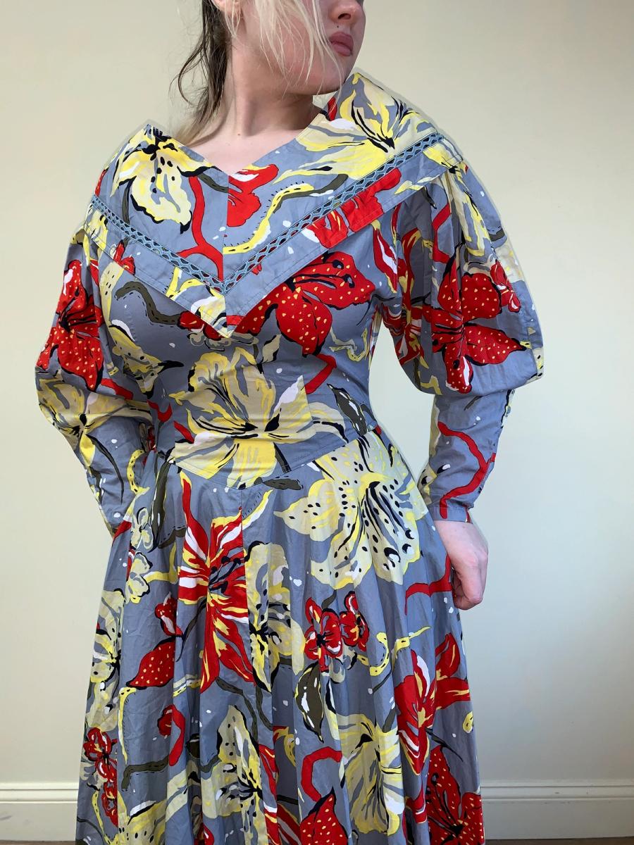 Takezo Tiger Lily Print Mutton Sleeve Dress  product image