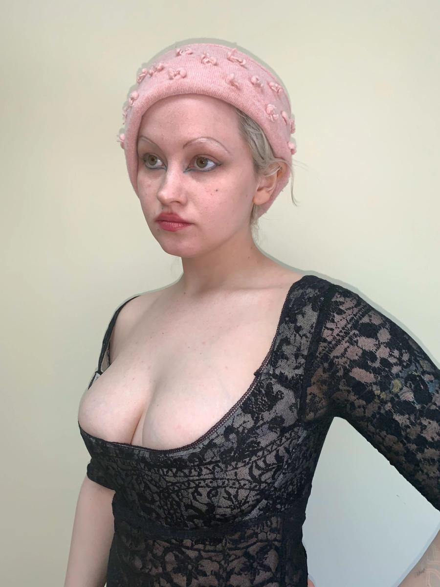 Vivienne Westwood Cocotte Tufted Knit Hat product image