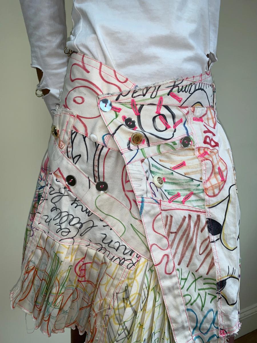 Nozomi Ishiguro Scribbled Drawing and Multi Buttons Skirt product image