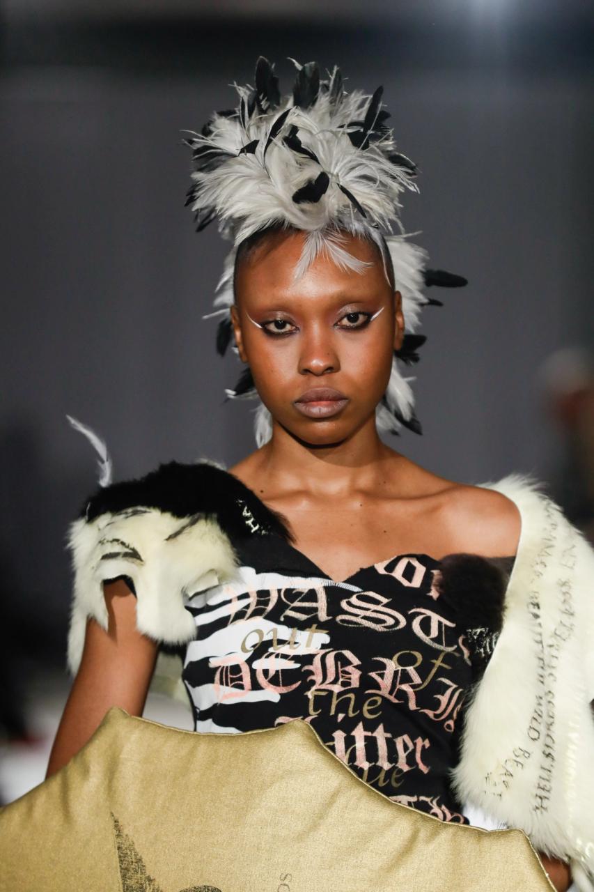 Collection 007 - ENFER look