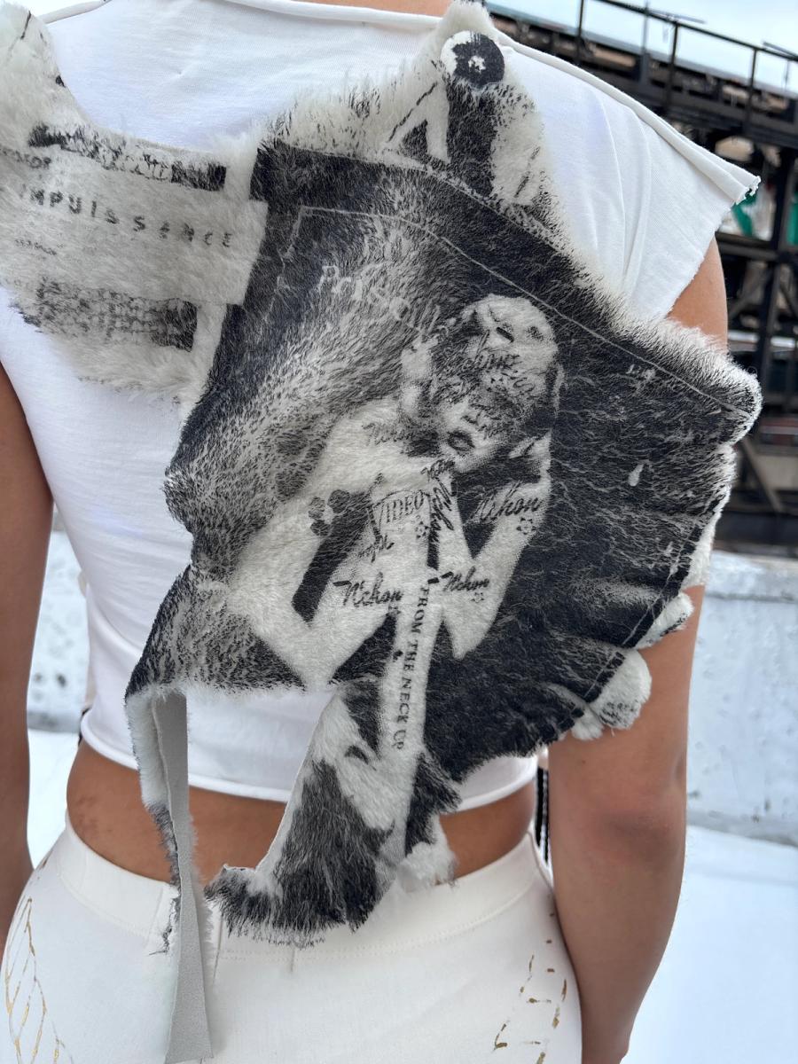 NANA Detachable Fur Tee 1 product image