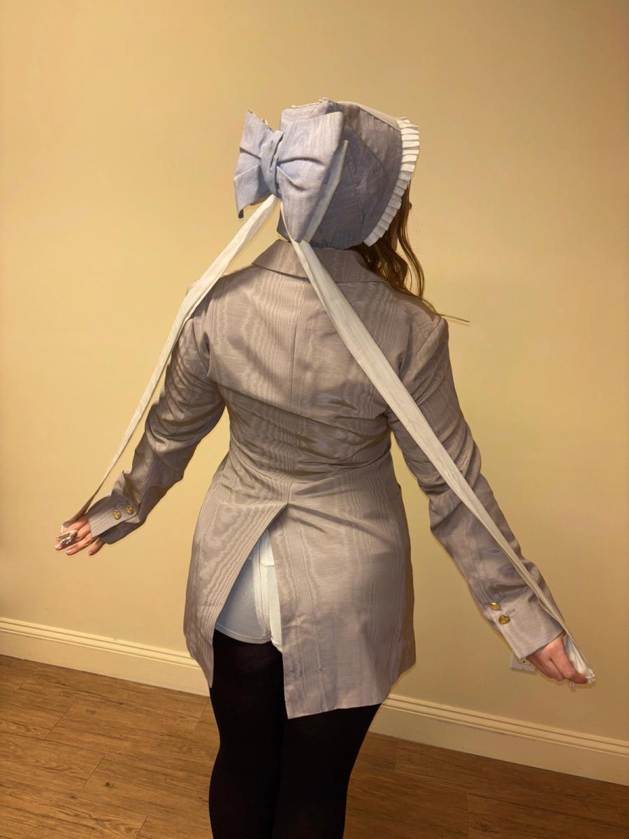 Berlin Opera House Bow Hat product image