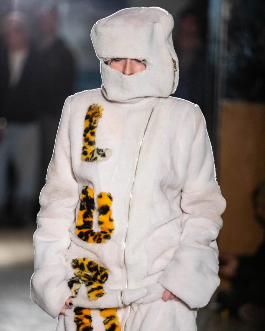 Collection 009 - DEAD CURRENCY look