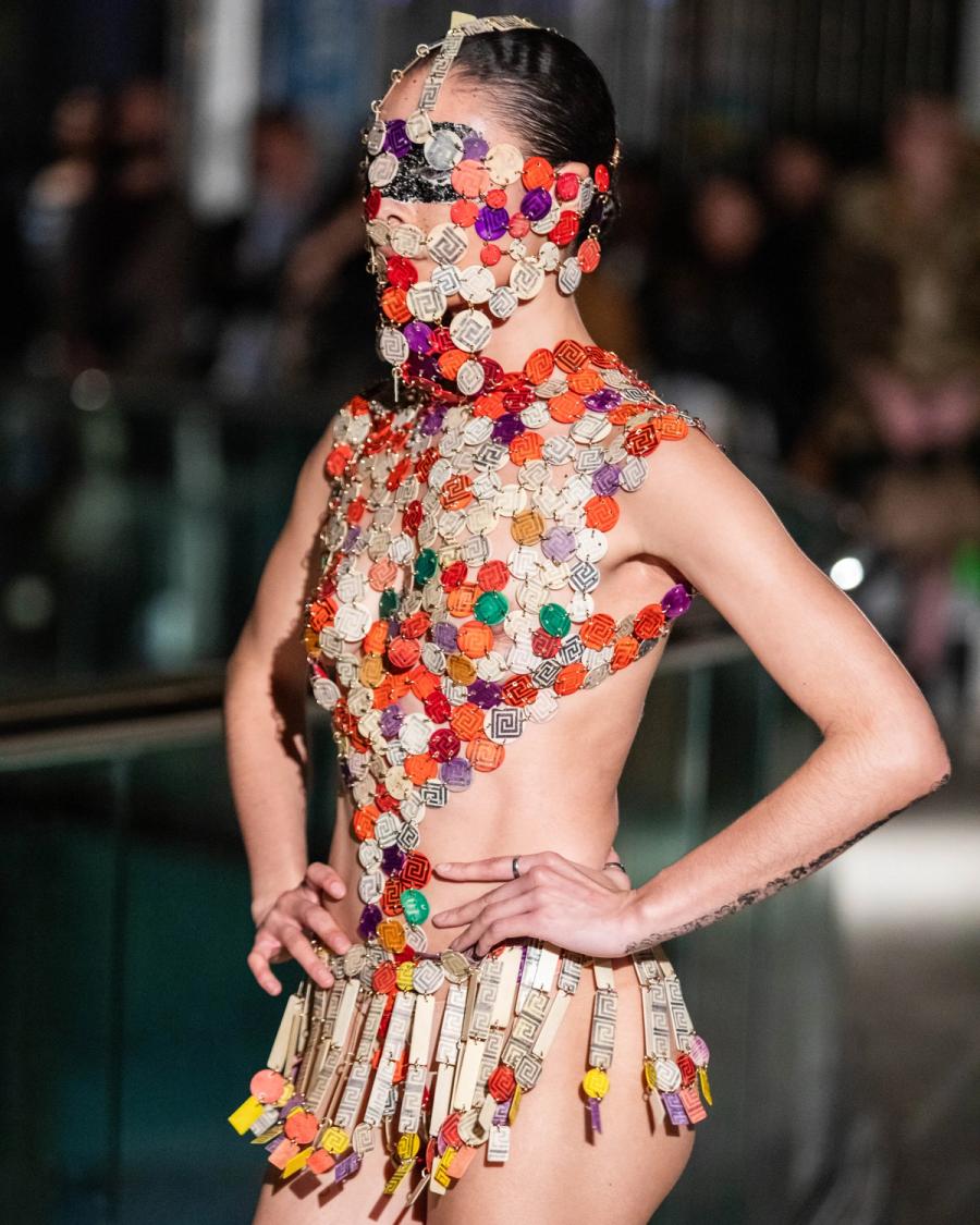 Collection 009 - DEAD CURRENCY look