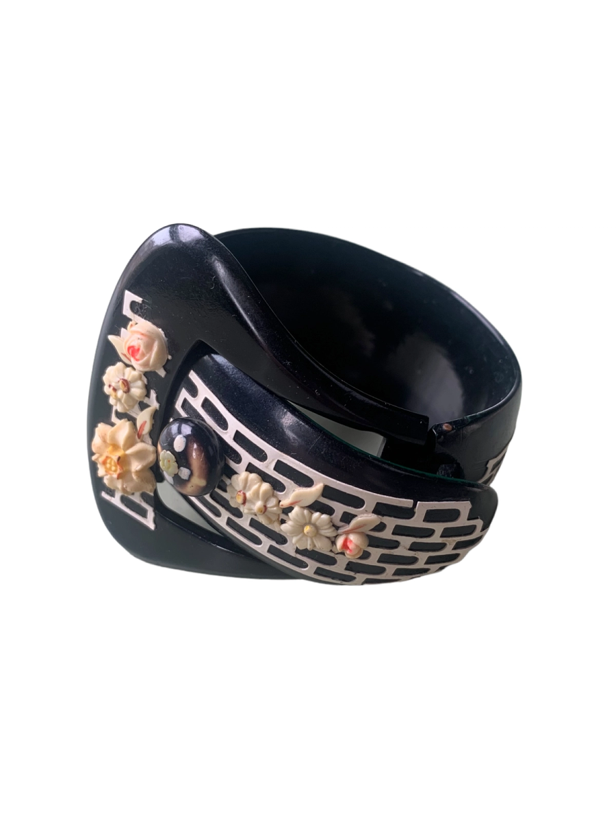 20s/30s Celluloid Buckle Bangle Set  product image