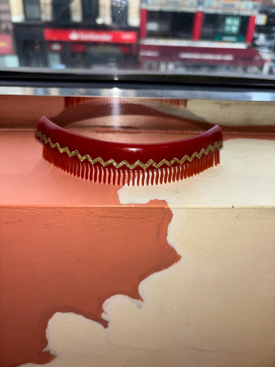 1940s French Early Plastic Amber Zig Zag Hair Comb product image