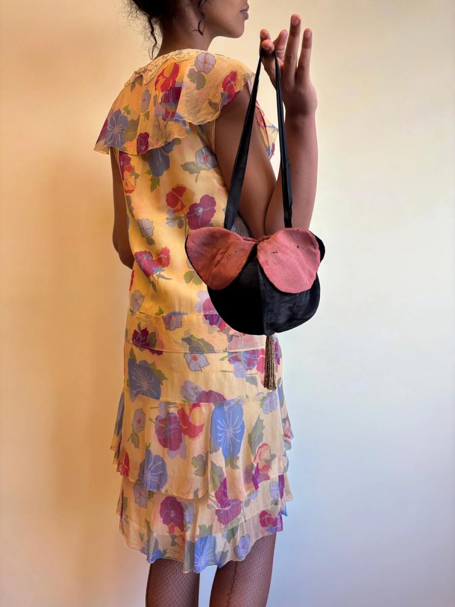 1890s or 1900s Flower Petal Purse product image