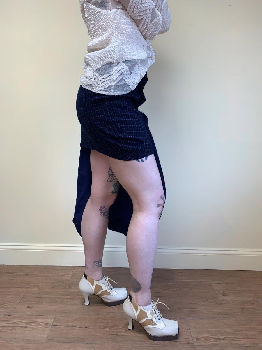 20471120 Plaid Asymmetrical Button Skirt product image