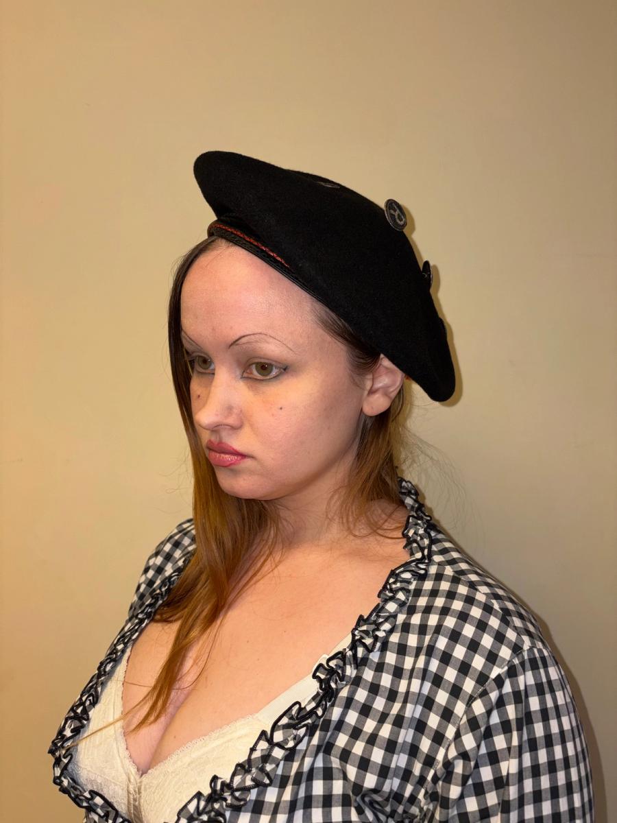 Chantal Thomass Spelled Button "Beret"  product image