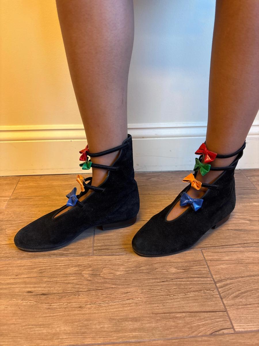 Maud Frizon Black Suede Bow Shoes product image