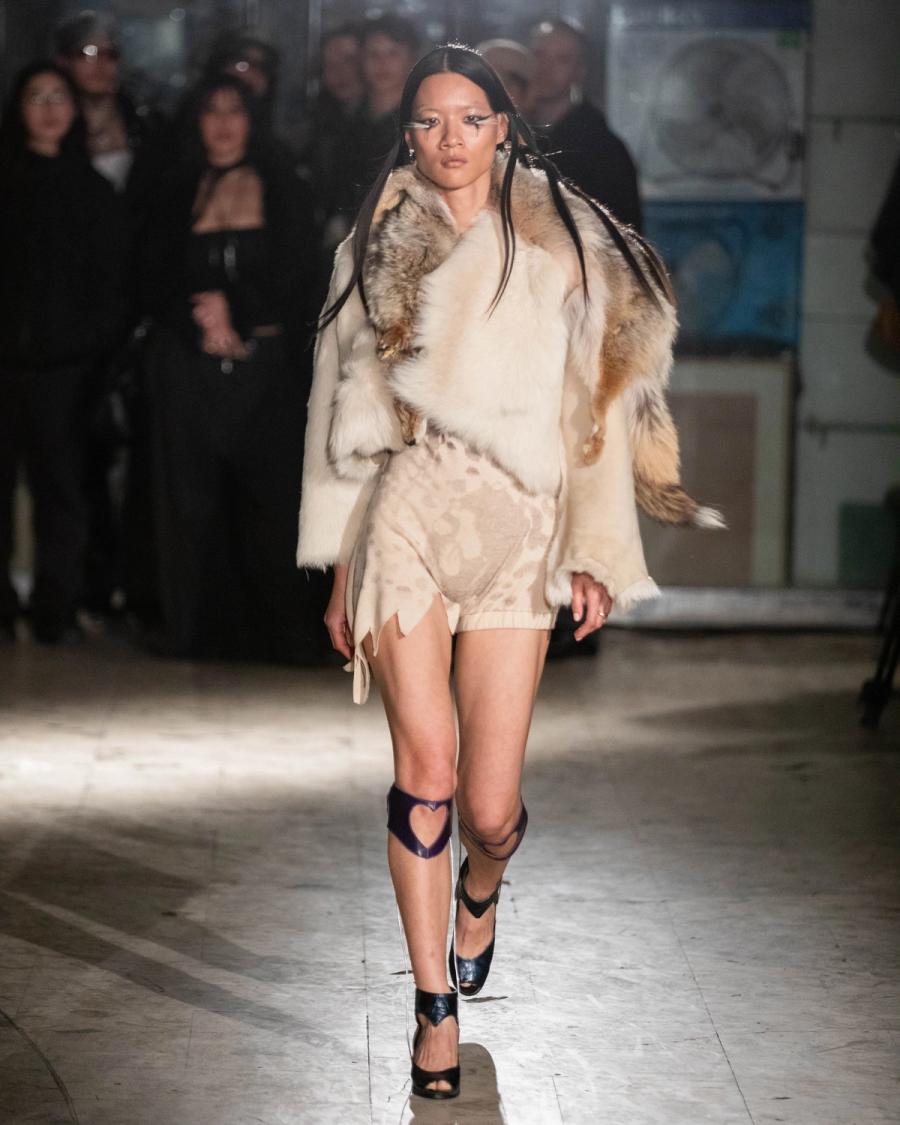 Collection 009 - DEAD CURRENCY look